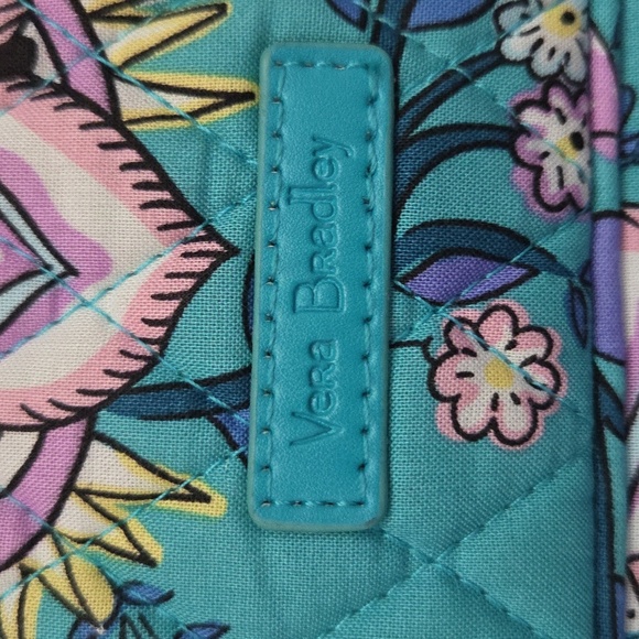 Vera Bradley Peacock Garden Teal and Pink Floral Crossbody Quilted Zipper Bag - Picture 2 of 10